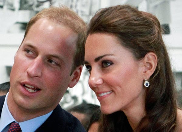 Großbritanniens Prinz William und Herzogin Kate sind am 22. Juli 2013 Eltern eines Sohnes geworden. Der königliche Nachwuchs rutscht auf Platz drei in der britischen Thronfolge.