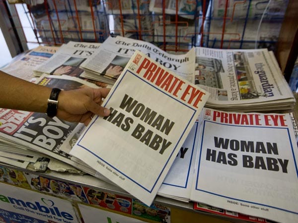 Das britische Satiremagazin "Private Eye" berichtete hingegen schlicht: "Frau bekommt Baby". Das britische Satiremagazin "Private Eye" berichtete hingegen schlicht: "Frau bekommt Baby".