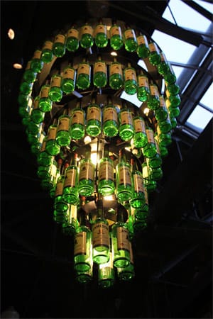 Der "Jameson Irish Whiskey" wird in grüne Flaschen abgefüllt.