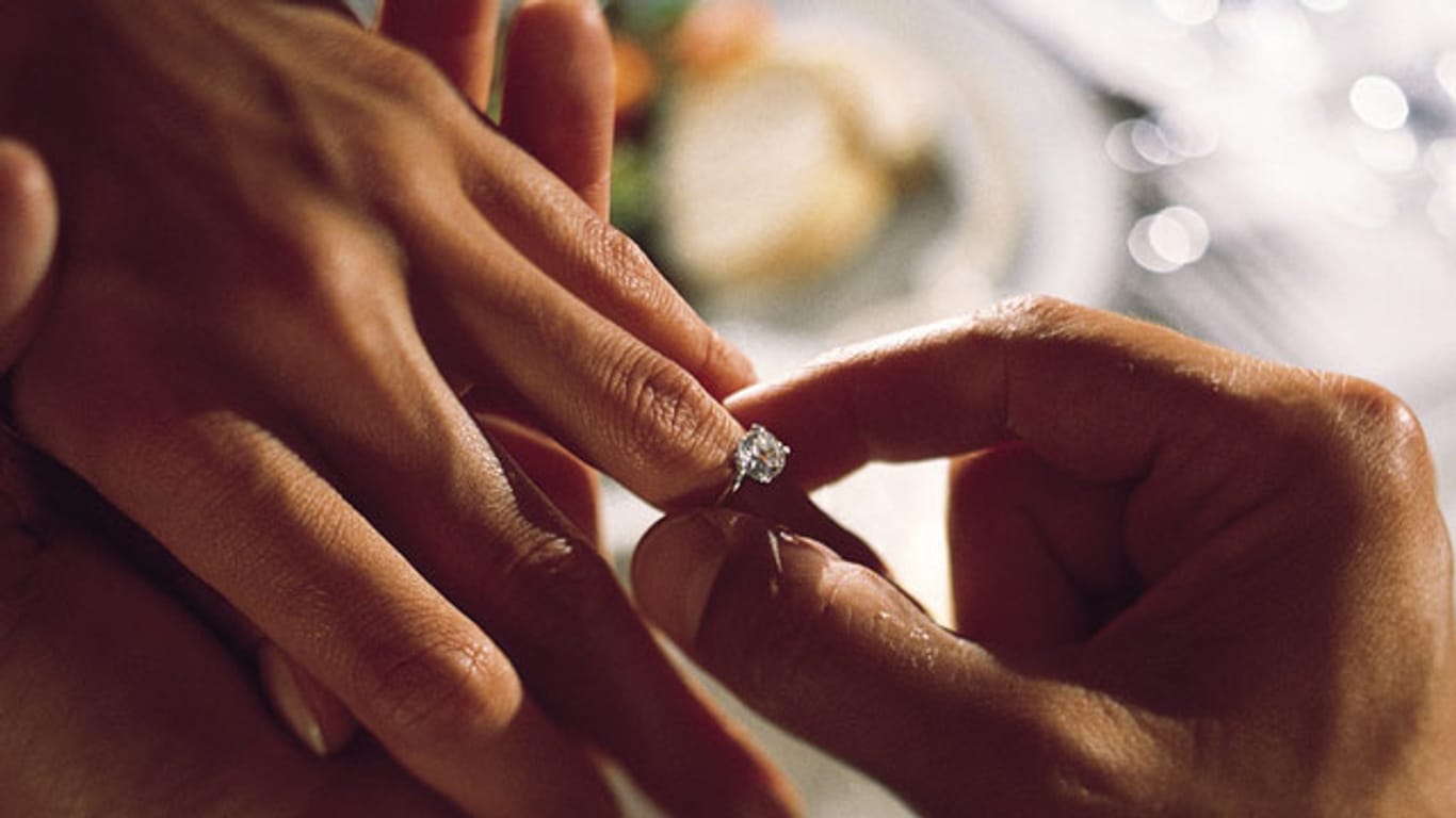 Romantisch: das Eheversprechen erneuern