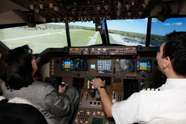 Am Flughafen München steht der Simulator einer "Boing 737 - 800", der auch gerne von Hobby-Piloten zum Training genutzt wird.