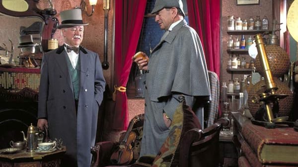 Holmes (rechts) und Watson zum Anfassen: Im "Sherlock-Holmes-Museum" wird den Romanhelden Leben eingehaucht.