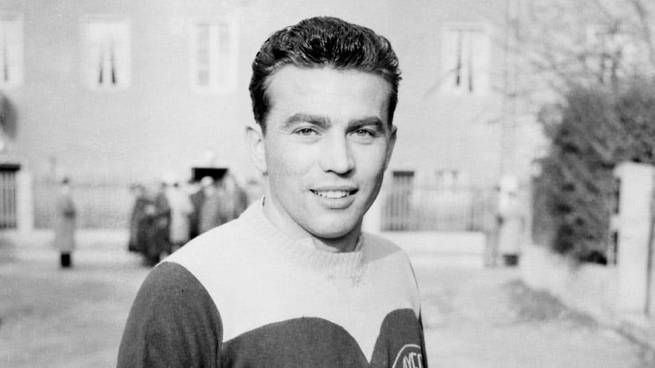 Mit Willibald Hahn sitzt auch 1957 ein Österreicher auf der bayerischen Trainerbank, als mit dem ersten Triumph im DFB-Pokal der nächste nationale Titel für die Rot-Weißen folgt. Im Finale schlägt das Team um Kapitän Hans Bauer die favorisierte Fortuna aus Düsseldorf mit 1:0.
