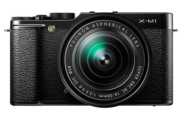 Neuester Retro-Streich von Fujifilm ist die X-M1 mit OLED-Sucher, 16 Megapixel-CMOS-Sensor und WLAN-Modul. Für rund 680 Euro soll sie ähnlich überragende Fotos ausspucken wie die große Schwester X-Pro1.
