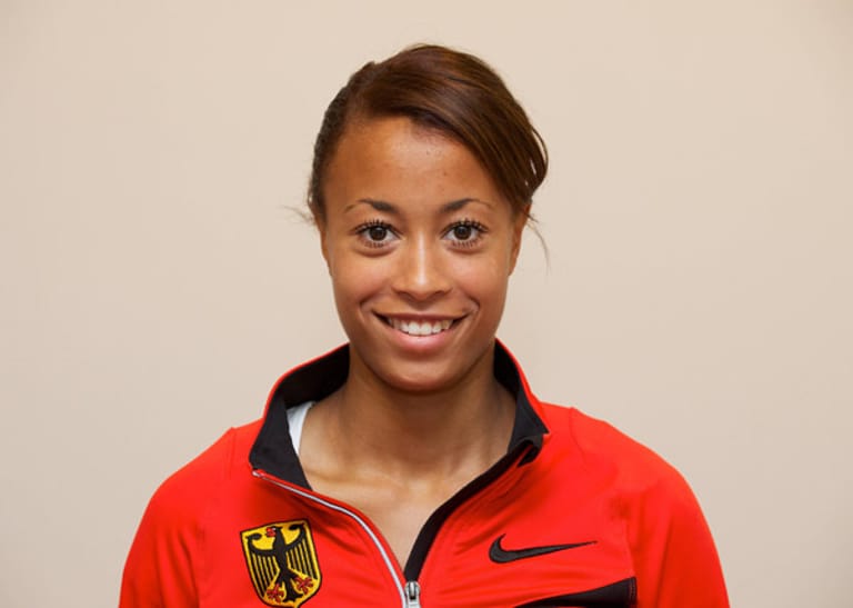 Die Paradedisziplin von Tatjana Pinto ist der 100-Meter-Lauf. Verdammt hübsch, die Tochter einer Angolanerin und eines Portugiesen.