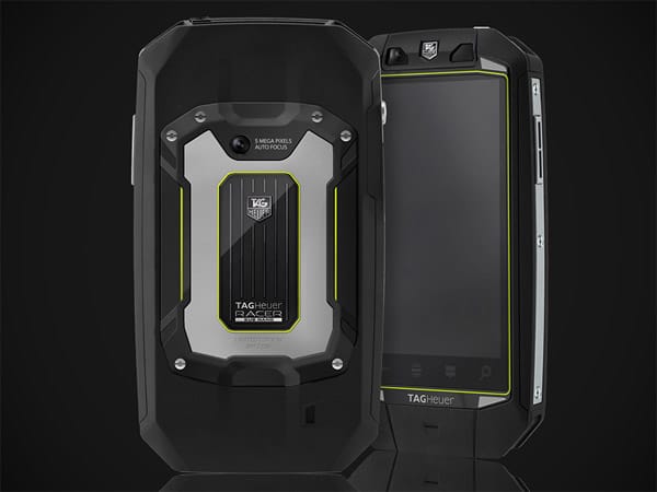 Das exklusivste Smartphone von TAG Heuer ist aktuell das auf 500 Stück limitierte Racer "Sub Nano". Das Besondere: Es soll absolut wasserdicht sein und 3D-Inhalte abspielen können. Das aus Kohlenstofffaser und Titanium bestehende Smartphone kostet um die 5000 Euro.