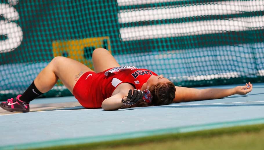 Hammerwerferin Amanda Bingson aus den USA hat es umgehauen.