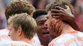 Am Ende bleibt es bei einem schmeichelhaften 1:0-Sieg für die Münchner. Mit dem Erfolg bei Eintracht Frankfurt übersteht der Titelverteidiger das 27. Spiel in Serie ohne Niederlage und stellt damit den eigenen Klubrekord ein.