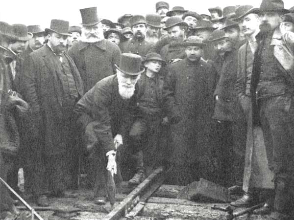 Das Einschlagen des letzten Nagels der Ost-West-Verbindung 1885 war für die kanadische Eisenbahn ein historisches Ereignis.