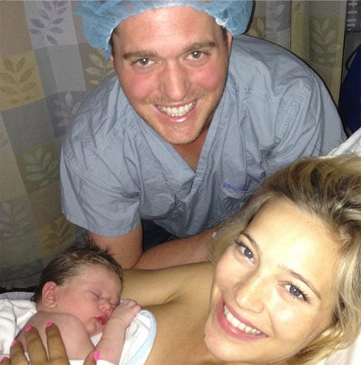 Michael Bublé ist Vater geworden. Seine Frau, das Model Luisana Lopilato, brachte am 27. August 2013 das erste Kind des Paares auf die Welt. Ihren Sohn nannten sie Noah. "Ich bin überglücklich und dankbar", schrieb der Sänger auf Instagram.