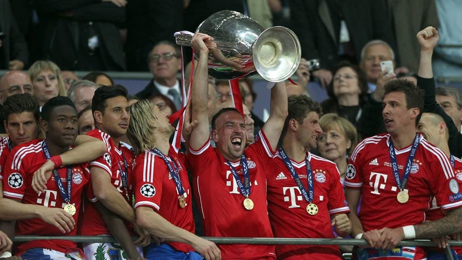 In der letzten Saison feierte Franck Ribéry den größten Erfolg seiner Karriere und in der Geschichte des FC Bayern München: das historische Triple aus Meisterschaft, Pokalsieg und Triumph in der Champions League.