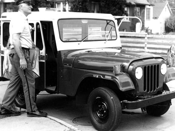 In den folgenden Jahrzehnten diente der Jeep verschiedensten Aufgaben, wie hier bei der amerikanischen Post.