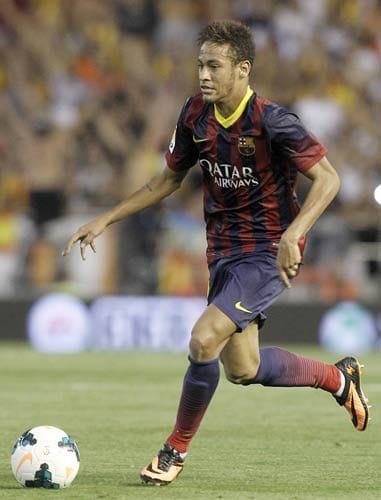 Der brasilianische Wunderknabe Neymar ist dem FC Barcelona 57 Millionen Euro wert. Er kommt vom FC Santos.