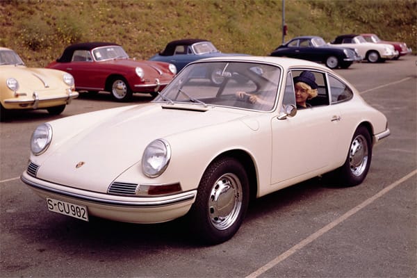 Der Erste: Einer der Prototypen des "901", wie der Elfer noch hieß, als er auf der IAA 1963 Premiere feierte.