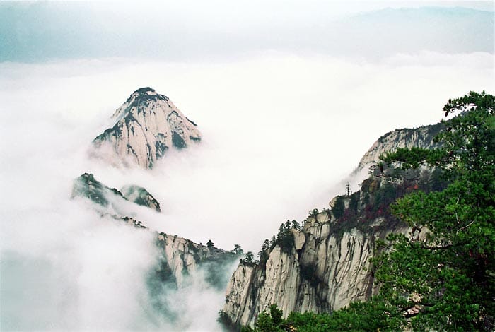 Die Treppe liegt im Gebirge von Hua Shan, in der Mitte Chinas.