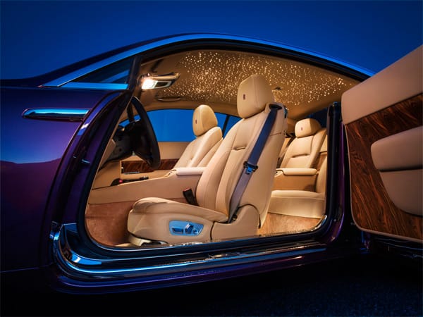 Gegen Aufpreis liefert Rolls-Royce den Wraith mit einem Sternenhimmel aus.
