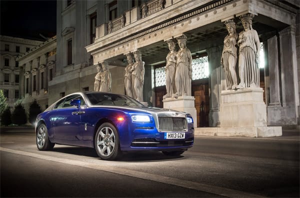 Standesgemäß: Wer im neuen Rolls-Royce Wraith vorfährt, dem ist die ungeteilte Aufmerksamkeit sicher.