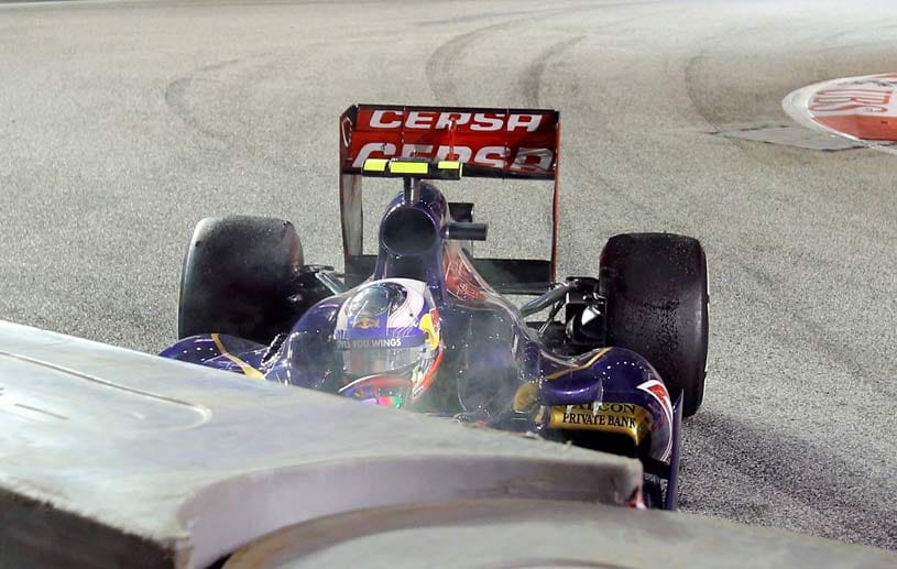 Daniel Ricciardo löst durch diesen Crash eine Safety-Car-Phase aus. Aber auch diese gefährdet Vettels Führung nicht.