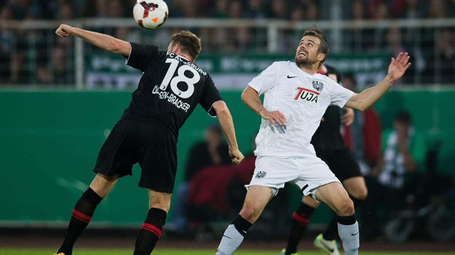 Ungefährdeter Sieg von Callsen-Bracker und Co.: Der FC Augsburg kann sich gegen Preußen Münster mit Matthew Taylor ohne zu brillieren mit 3:0 durchsetzen.