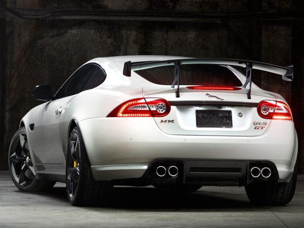 Das GT-Modell wird von Jaguars ETO-Division in einer Kleinserie von 30 Exemplaren gebaut.