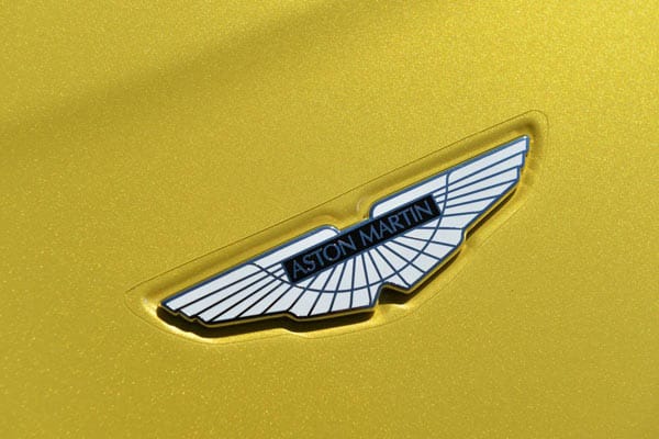 Ein Aston Martin eben. Schnell, stark, brutal schön - und brutal teuer.
