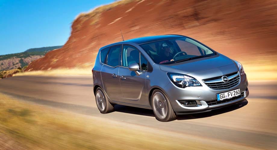 Opel setzt beim Meriva auf sparsamere Motoren. Der 1,6 Liter große Commonrail-Diesel leistet nun 136 PS und ein maximales Drehmoment von 320 Newtonmeter. Mit einem Normverbrauch von 4,4 Litern Diesel ist der Opel Meriva 1.6 CDTI zehn Prozent günstiger als der Vorgänger 1.7 CDTI mit 130 PS.