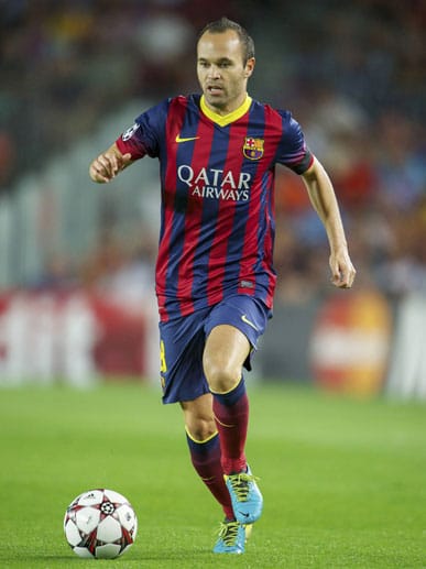 Auf der Sechser-Position darf sich Andres Iniesta vom FC Barcelona austoben. Der spanische Nationalspieler hat einen offiziellen Marktwert von 65 Millionen Euro.