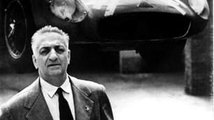 Auf seine Autos ließ Enzo Ferrari nichts kommen: Wenn die Rennergebnisse nicht stimmten, dann war stets der Fahrer Schuld, aber nie der Ferrari.