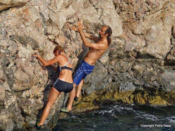 Klettern an der Türkischen Riviera: Deep Water Solo.