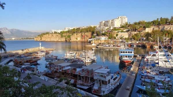 Türkei: Hafen in Antalya.