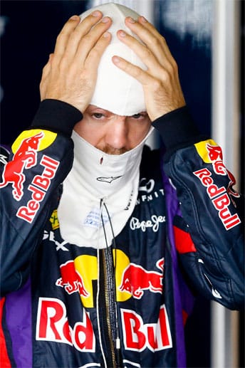 Sebastian Vettel hat sowohl im Abschlusstraining als auch im Qualifying Probleme mit dem Energierückgewinnungssystem KERS an seinem Boliden. Das kostet ihm letztlich die Pole Position.
