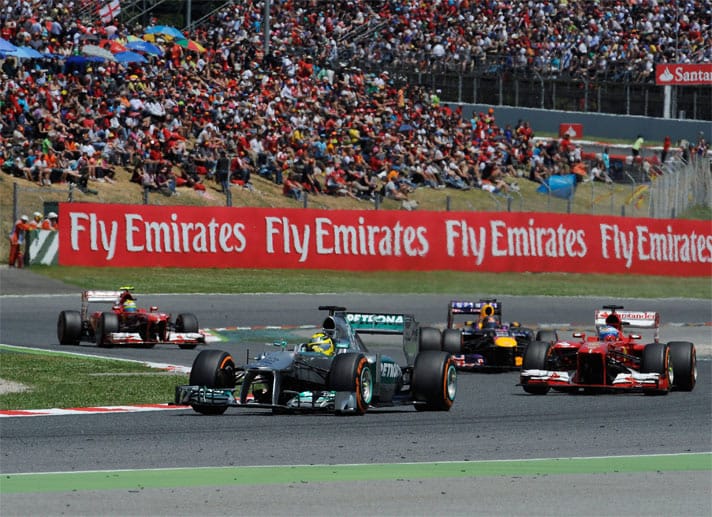 Barcelona: Beim Europa-Auftakt geht das Reifen-Roulette weiter. Vettel verflucht als Vierter die ungeliebten Pirellis. Alonso hingegen freut sich als Heim-Sieger.