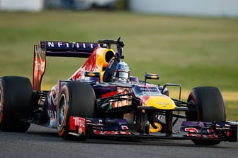 Red Bull: Sebastian Vettel, der kurz vor seinem vierten WM-Titel in Serie steht, hat einen Vertrag bis 2015. Mark Webber verlässt das Team und fährt 2014 Sportwagen für Porsche. Sein Nachfolger ist Daniel Ricciardo.