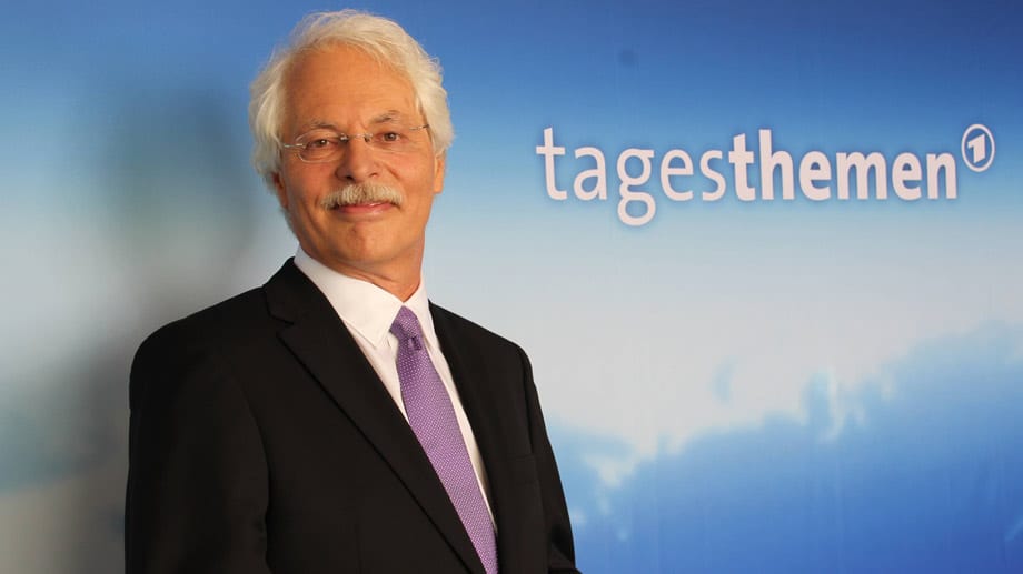 Thomas Roth ist seit August 2013 der erste Moderator der "Tagesthemen". Er kam für Tom Buhrow, der seinen Posten verließ, um Intendant des WDR zu werden. Roth war zuvor von 2008 bis Mitte 203 der ARD-Studioleiter in New York.