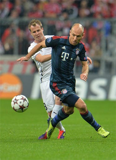 Arjen Robben (re.) zeigt als Ribérys Pendant auf der rechten Seite ebenfalls eine starke Partie.