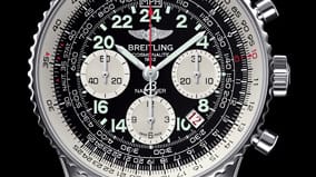 Den Breitling-Chronographen Navitimer Cosmonaute haben wir als ungetragenes Sammlerstück für rund 5.300 Euro gesehen. Die 24-Stunden-Anzeige hilft auch Seglern im Dauersturm.