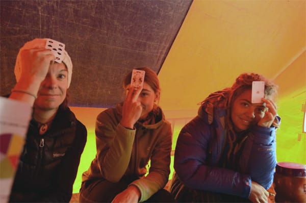 DAV-Damen-Expeditionskader im Himalaya: Spaß im Basislager.