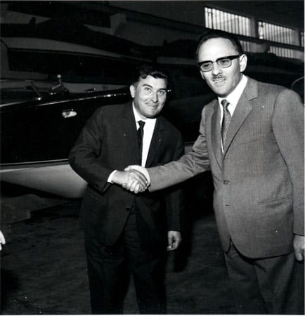 1968 kontaktiere Ferruccio Lamborghini (links) den nahezu gleichaltrigen Carlo Riva mit dem Wunsch, auch in den erlesenden Kreis der Riva-Eigner aufgenommen zu werden.