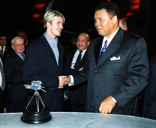 Bei den BBC Sports Awards am Ende des Jahres 1999 wurde sein Team auch noch zum "Team des Jahres" gekürt und er traf Sportlegende Muhammed Ali.