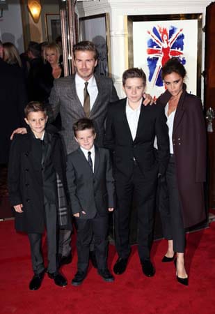 Große Familie: Gemeinsam mit Victoria hat Beckham vier Kinder - die drei Söhne Romeo, Brooklyn und Cruz sowie die erst 2011 geborene Tochter Harper.