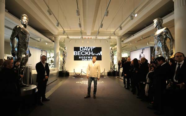 Beckham tritt inzwischen auch als Modedesigner auf. 2012 präsentierte er seine erste Unterwäschekollektion für H&M.
