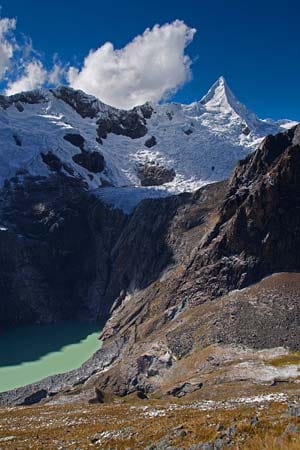 Der Alpamayo in Peru gilt als "schönste Berg der Welt".