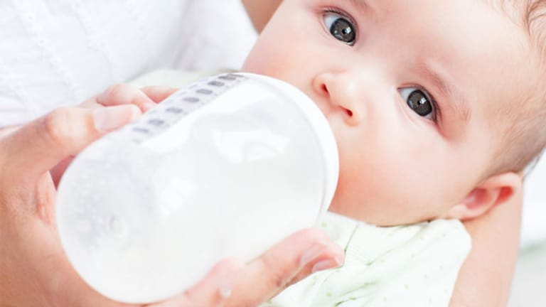 Babyflaschen aus Plastik sind für Babys unbedenklich