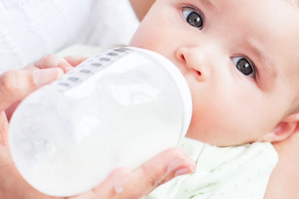 Babyflaschen aus Plastik sind für Babys unbedenklich