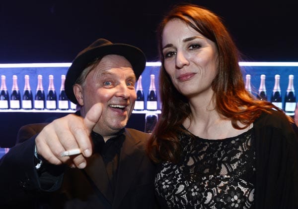 "Tatort"-Kommissar und Schauspieler Axel Prahl hatte seine neue Partnerin Silja bei der Gala dabei.