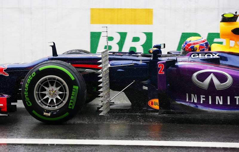 Mark Webber ist im ersten Training mit Test-Equipment unterwegs.
