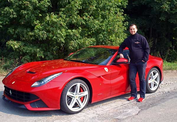 wanted.de Autor und Testfahrer Christian Sauer "kostete" das italienische Temperament des Ferrari F12berlinetta voll aus.