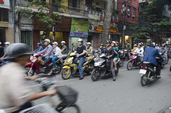 Verkehr in Hanoi, Hauptstadt von Vietnam.