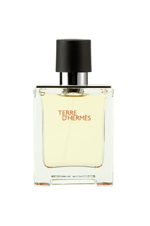 "Terre d’Hermès" von Hermès (63 Euro). Zu dem Parfüm aus Mineral-, Pflanzen- und Holznoten gibt es gleich den passenden Aftershave-Balsam. Das ist nicht nur pflegend sondern vom Geruch perfekt abgestimmt und dezent.