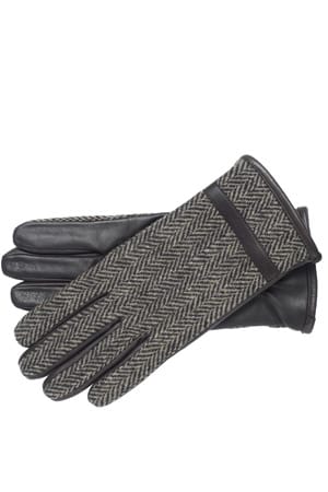 Das Traditionsunternehmen Roeckl bietet auch den Materialmix, die Handschuhe Heringbone kosten um 80 Euro.